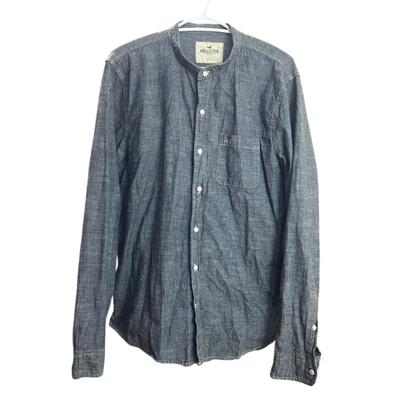 !SOLD! HOLLISTER Men’s Shirt Long Sleeves Button Up size Large Denim Wash Cotton - Picture 2 of 9